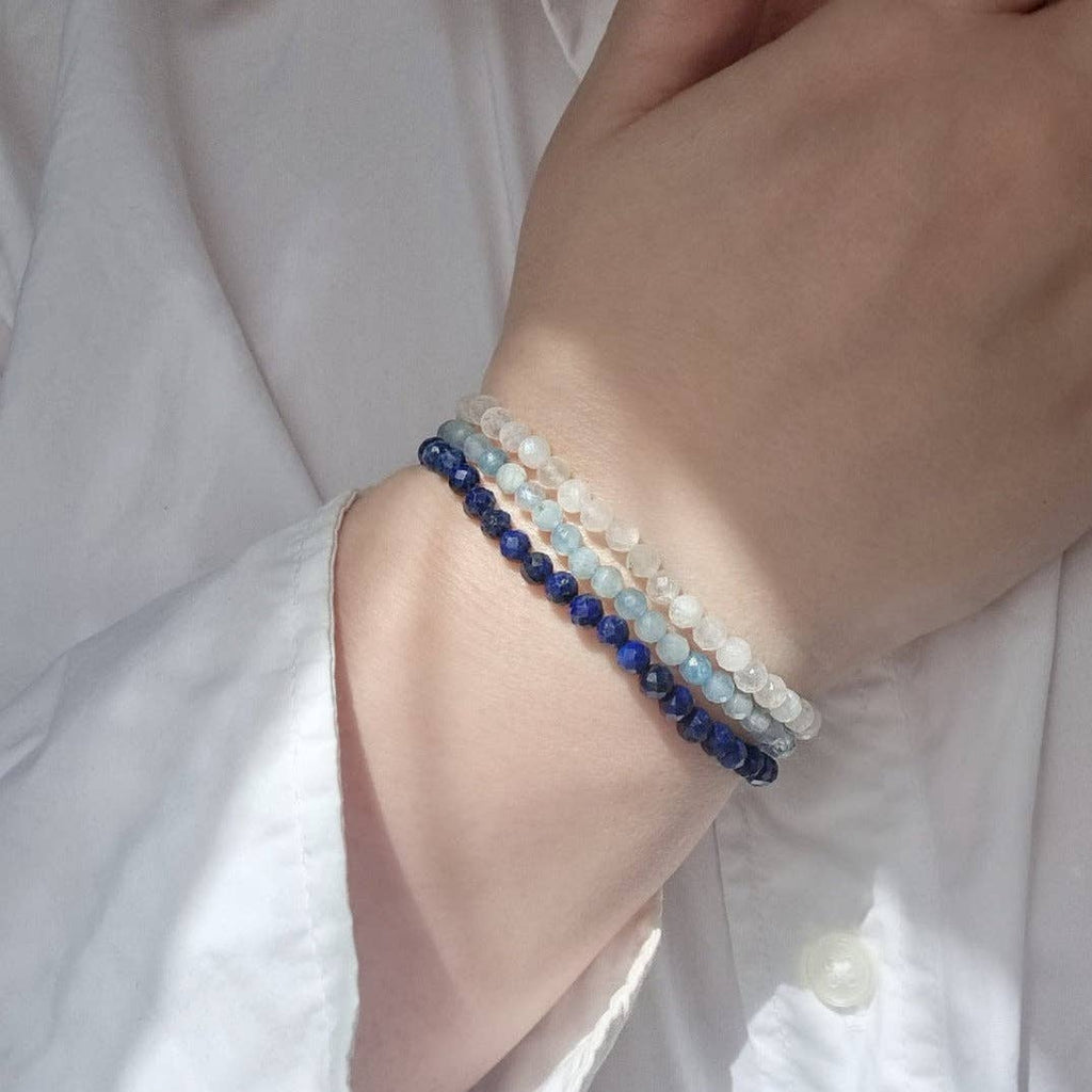 TINY LAPIS LAZULI BRACELET