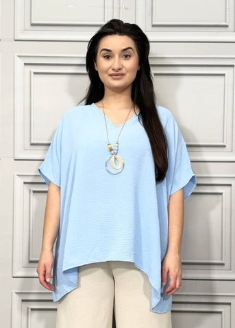 BASIC T-SHIRT TOP WITH SOFT V NECK: BABY BLUE