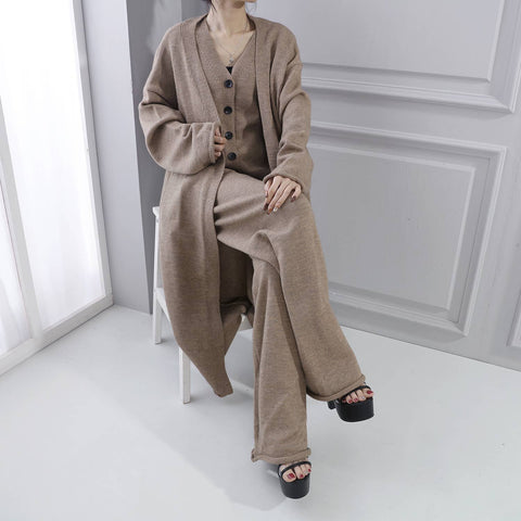 THREE PIECES CASHMERE MIX MATCHING SET: TAUPE